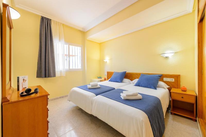 Hotel Apartamentos Vibra Lux Mar Ibiza stad Rum bild