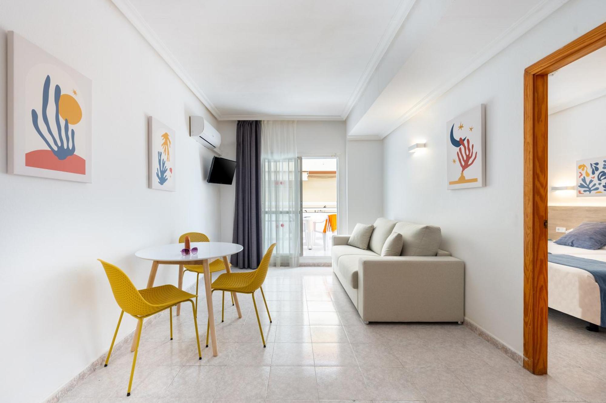 Hotel Apartamentos Vibra Lux Mar Ibiza stad Exteriör bild