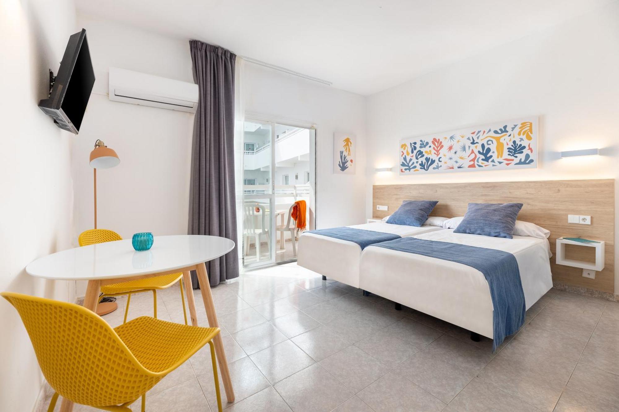 Hotel Apartamentos Vibra Lux Mar Ibiza stad Exteriör bild
