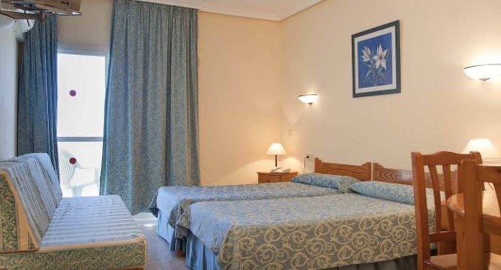 Hotel Apartamentos Vibra Lux Mar Ibiza stad Exteriör bild